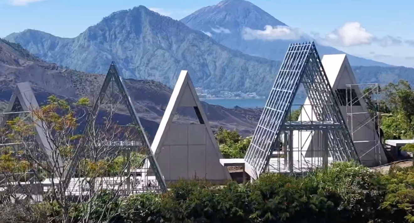 Nord Nest, Kintamani, September 2026: villa frames on the slope above the Batur caldera. The property is built with the co-owners' money and belongs to them
